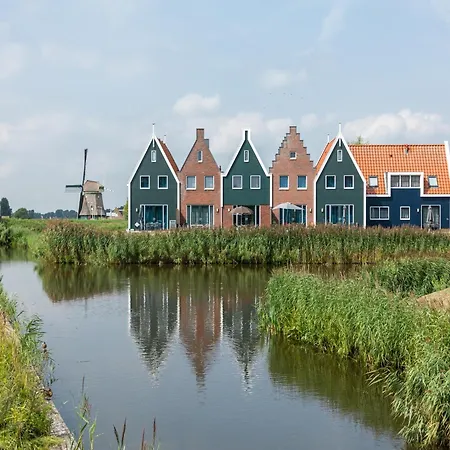 Restyled On The Markermeer * Volendam